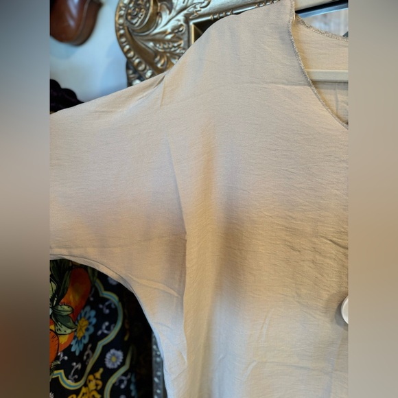 Italian Linen Silver Stitch Top, Made In Italy - Picture 8 of 12